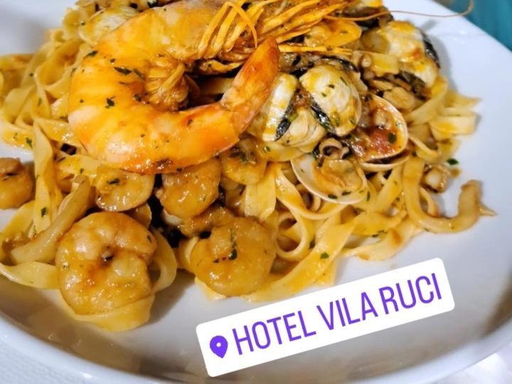 Hotel Villa Ruci 卡萨米尔 外观 照片